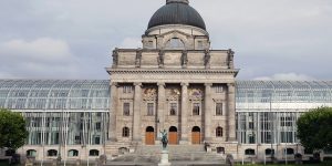 Bayerische Staatskanzlei