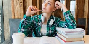 Sysmbolbild Studentin